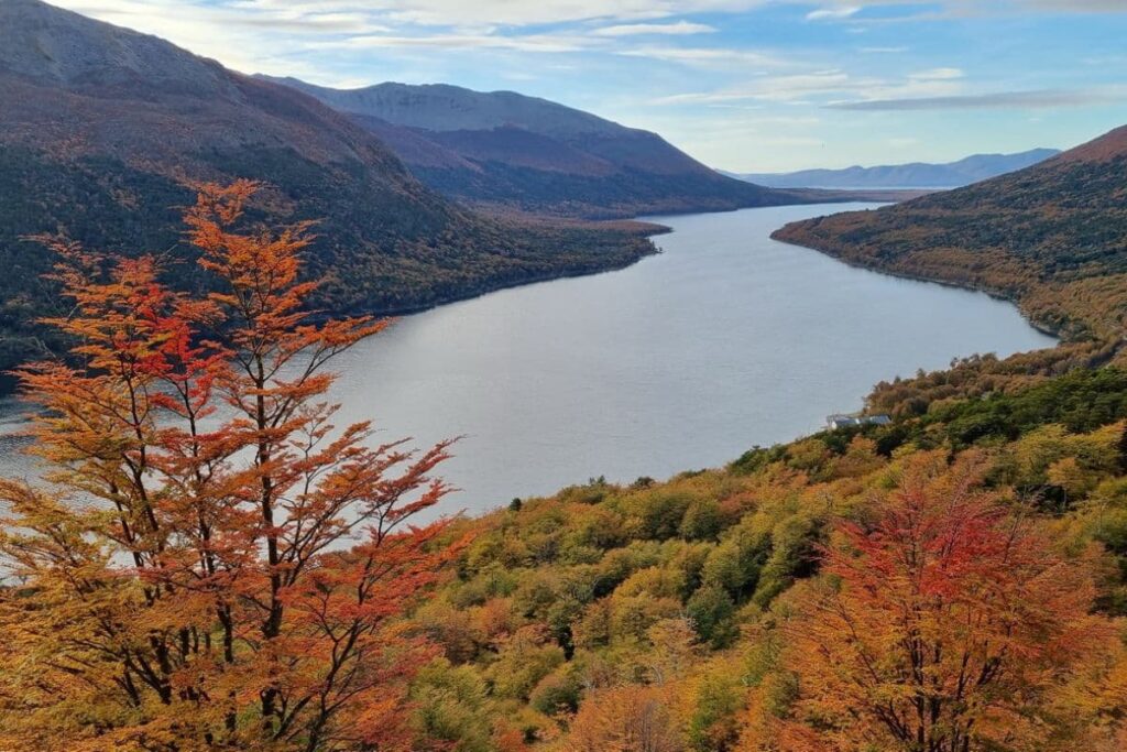 Lago escondido and Fagnano